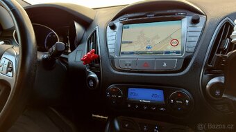 Prodám Hyundai ix35 2CRDI 4x4 automat - 11