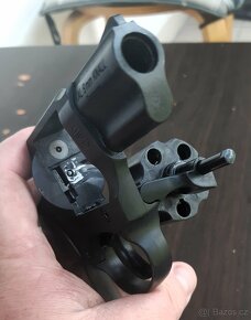 Plynový revolver Rohm RG59 Le Petit kategorie D - 11