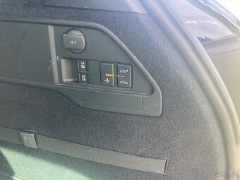 VW Touareg 3.0 Tdi 4x4 DSG 180 kw - 11