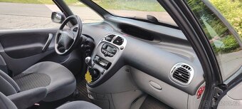 Citroen Xsara Picaso - 11