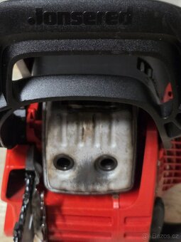 Jonsered CS2250S motorova pila top stav - 11