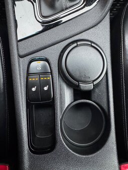 Kia Niro 1.6i 77Kw Automat - 11