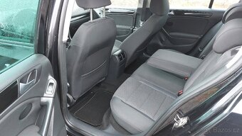 VW Golf 1.4 90kW, málo km,  nová STK - 11