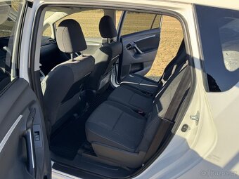 Toyota Verso 1.8i - 11
