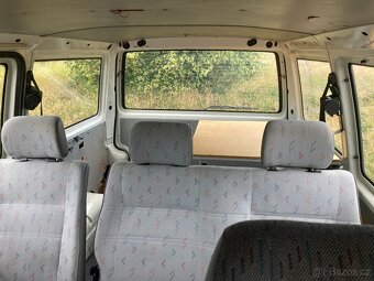 Volkswagen Transporter T4, 2.5L benzín - 11