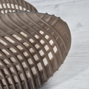 Adidas Yeezy Boost 350 V2 - 11