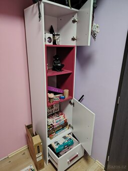 Dětský pokoj – postel, skříň, stůl, komoda – TOP stav - 11