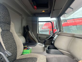 DAF CF 85.460 8x4 MANUÁL RETARDÉR EURO V - 11