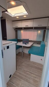 Dethleffs C´go 495, palandy, garáž, mover, klima, předstan - 11