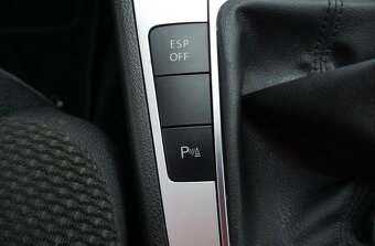 Volkswagen Passat 1.9 TDI 77kw - 11