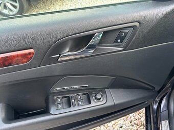 Škoda Superb 2.0 tdi 125kw DSG r.v.2011 - 11