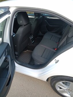 Škoda Octavia III 1.6 TDI 85kw, Po SERVISU - 11