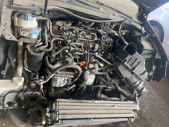 VW Golf6 combi barva LC9X - 11