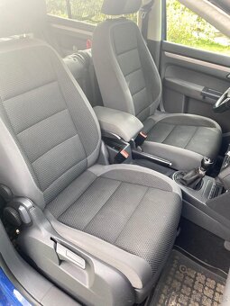 Touran manuál, TDi 103 kW, 2 litr - 11