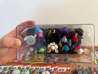 Prodám Lego figurky/minifigurky, magazín - 11
