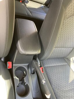 Kia Ceed hatchback Exclusive 1,4 T-GDI - 11