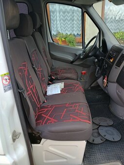 VW CRAFTER 2.0 100kw 6místné - 11