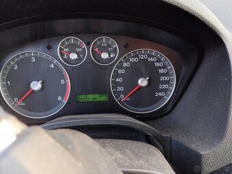 Ford FOCUS C-MAX 1,6TDCI 2005 KRASNY a CISTY, STK - 11