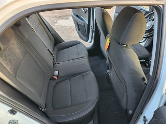 kia Rio 1.4 benzín 2019 AUTOMAT. - 11