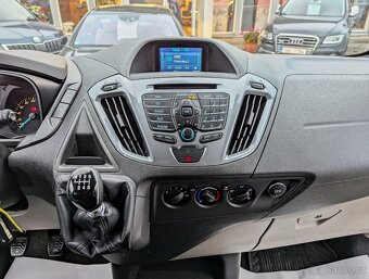 Ford Tourneo Custom TITANIUM 2.2TDCi 114kW 8 MÍST, KAMERA - 11