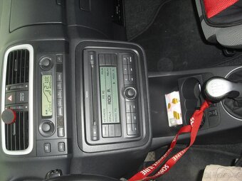 Skoda Fabia Sport 1.6 16v - 11