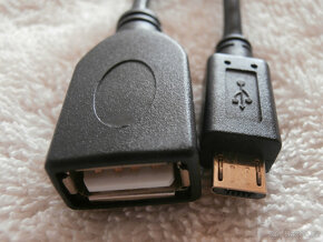 Audio - video kabely a adaptéry - 11