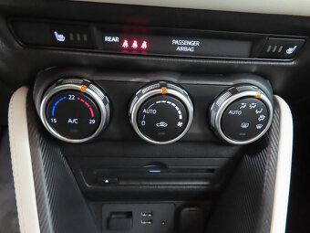 Mazda 2 1.5i SKYACTIV G90 SELECT GT SPORT po 1.majitel - - 11