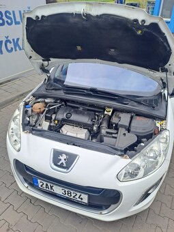 Peugeot 308 SW , rok 2011 , 1.6 benzin - 11