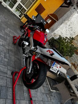 Yamaha R1 1999 RN01 - 11