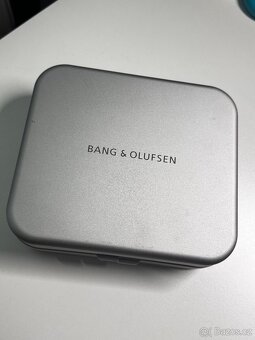 Bang & Olufsen Beoplay H95 - 11