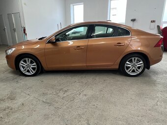 Volvo S60, 2.0D 120KW AUTOMAT KŮŽE TOP 1.MAJITEL+SADA KOL - 11