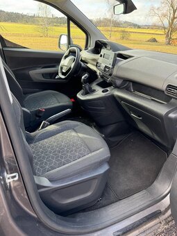 Peugeot Rifter - 11