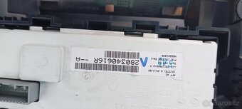 Renault Laguna 3 palubní deska a další díly - 11