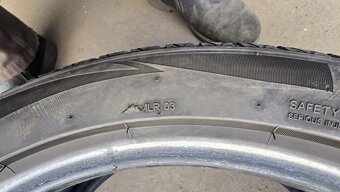 Celoroční pneumatika 245/40/18 Goodride - 11