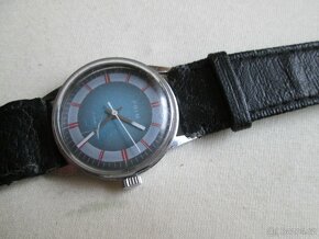 STAR.HODINKY -NEJDOUCÍ - 11