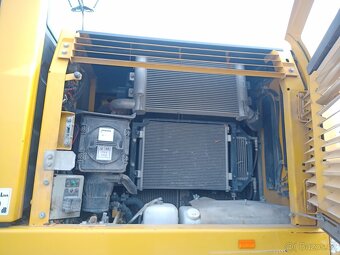 Kolový otočný bagr Komatsu PW 160-10 - 11