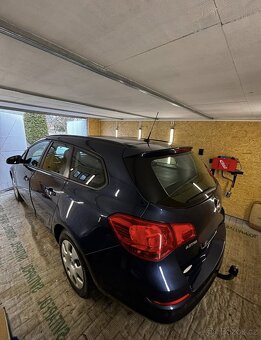 Opel Astra, SportsTourer 1.7 D-servisováno, nová STK - 11