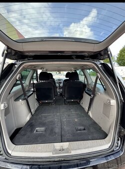 Mitsubishi Grandis - 11