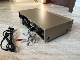 Marantz ST 310 AM/FM Stereo Tuner - 11