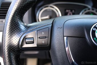 Škoda Octavia Combi RS2 2.0 TFSI RS DSG - 11