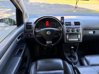 VOLKSWAGEN TOURAN Cross - 11