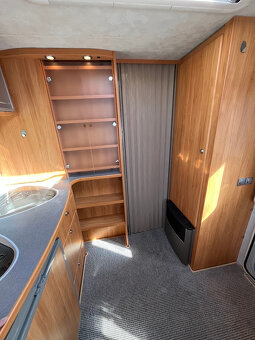 Karavan Adria Adora 462 PU, PŘEDSTAN, MOVER, SUPER STAV - 11