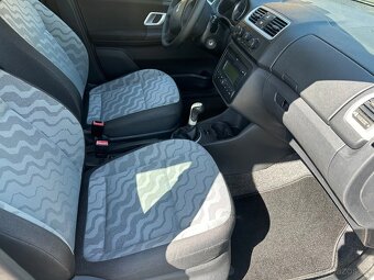 ŠKODA FABIA COMBI RV 2009 1.4i 16V AMBIENTE - 11