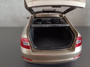 Škoda modely 1:18 - 11