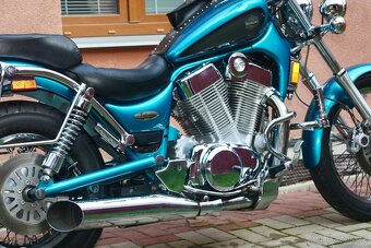 Suzuki Intruder VS 1400 GL - 11