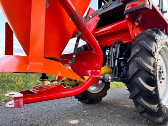 Malotraktor KUBOTA GL21 vyhřívaná kabina • radlice + sypač - 11