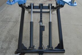 Mobilní nůžkový zvedák 2800 kg AKČNÍ CENA - 11