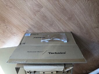 Gramofon Technics SL-1500 C - 11
