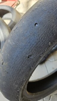Nový slick-E Dunlop GP Racer 190/55/17 - 11