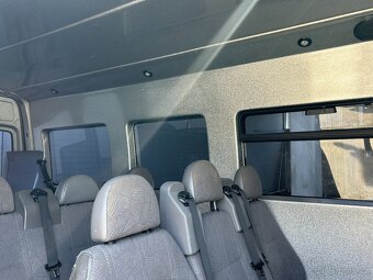Prodám Renault Master. 2,5dci. 88KW. 9 míst. - 11